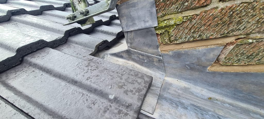 Close up of a lead-welded gutter by DM Roofing